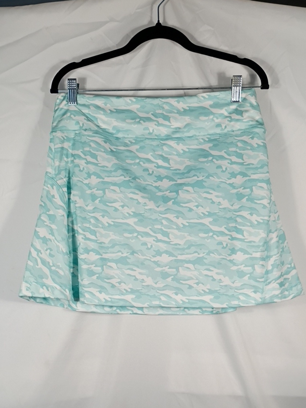 NWT Greg Norman Play Dry Light Aqua Camo Skort Size Small Golf Tennis Pickleball